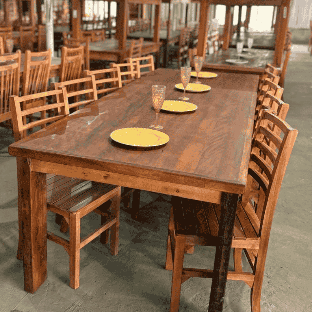 Mesa de Jantar em Madeira 12 Lugares 2,70m Vista do Tampo Borda Viga - Villa Barroco